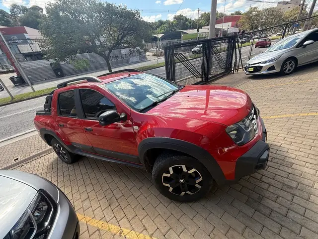 Carro Renault Oroch 2023 Outsider 1.3 TCe (Flex) (Aut.)