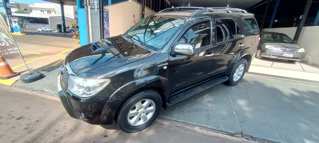 Carro Toyota Hilux SW4 2011 SRV 4x4 3.0 Turbo  (aut)