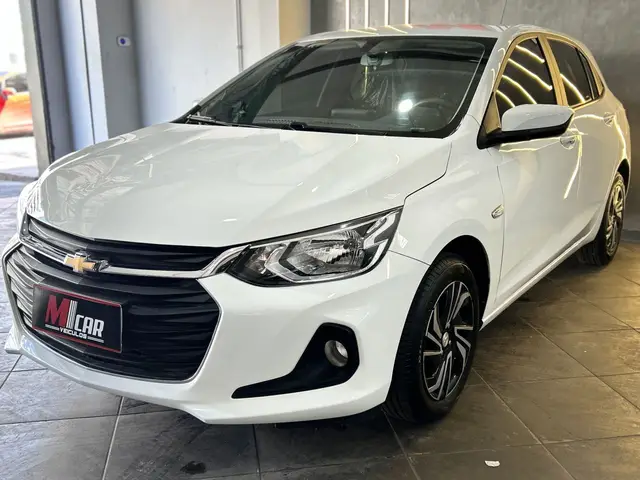Carro Chevrolet Onix 2024 LT 1.0