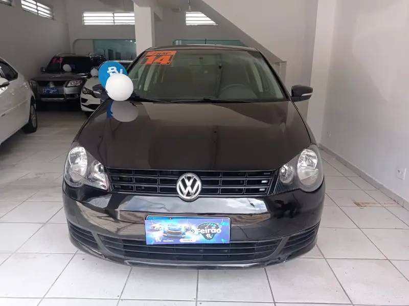 Volkswagen Polo Sedan 1.6 8V (Flex)