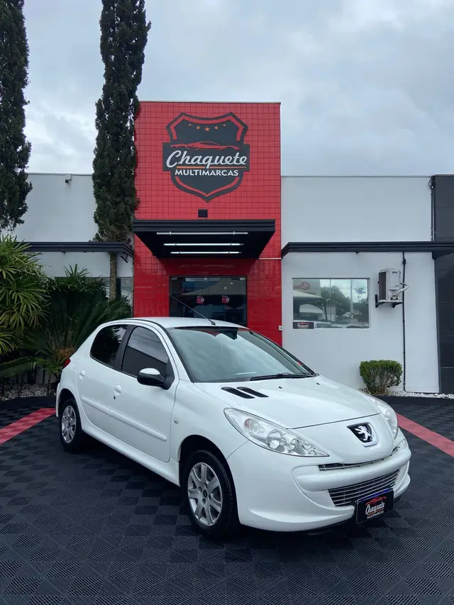 Carro Peugeot 207 2012 Hatch XR 1.4 8V (flex) 4p