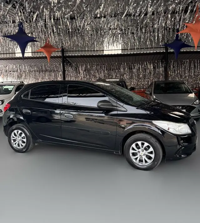 Carro Chevrolet Onix 2016 1.0 LS SPE/4