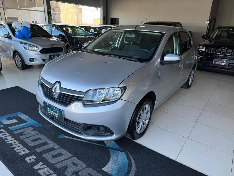 Renault Logan Expression 1.6 16V SCe (Flex)