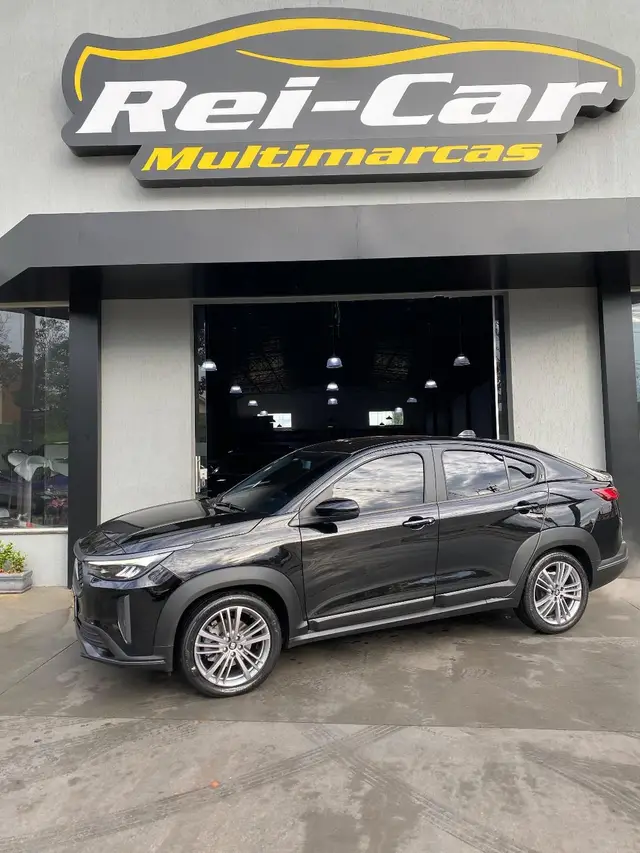 Carro Fiat Fastback 2024 Turbo 200