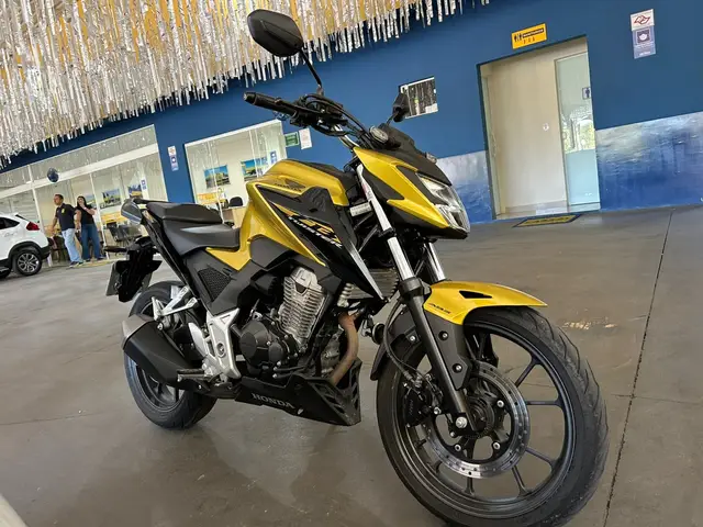 Moto Honda CB 300F Twister 2024 Standard