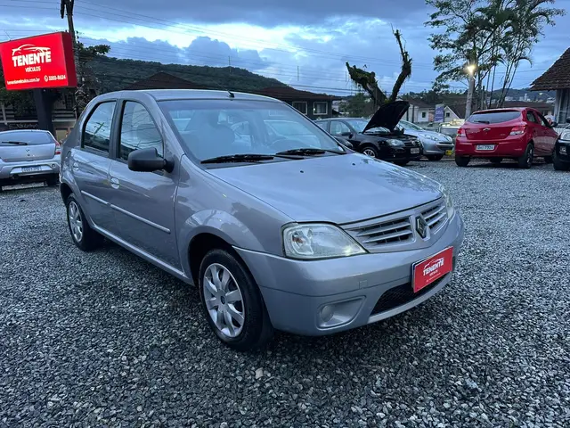 Carro Renault Logan 2010 Expression 1.0 16V (flex)