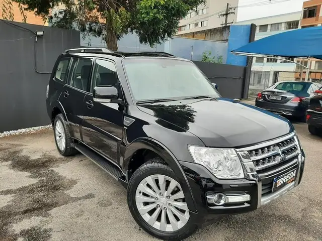 Carro Mitsubishi Pajero Full 2015 3.8 V6 5D HPE 4WD