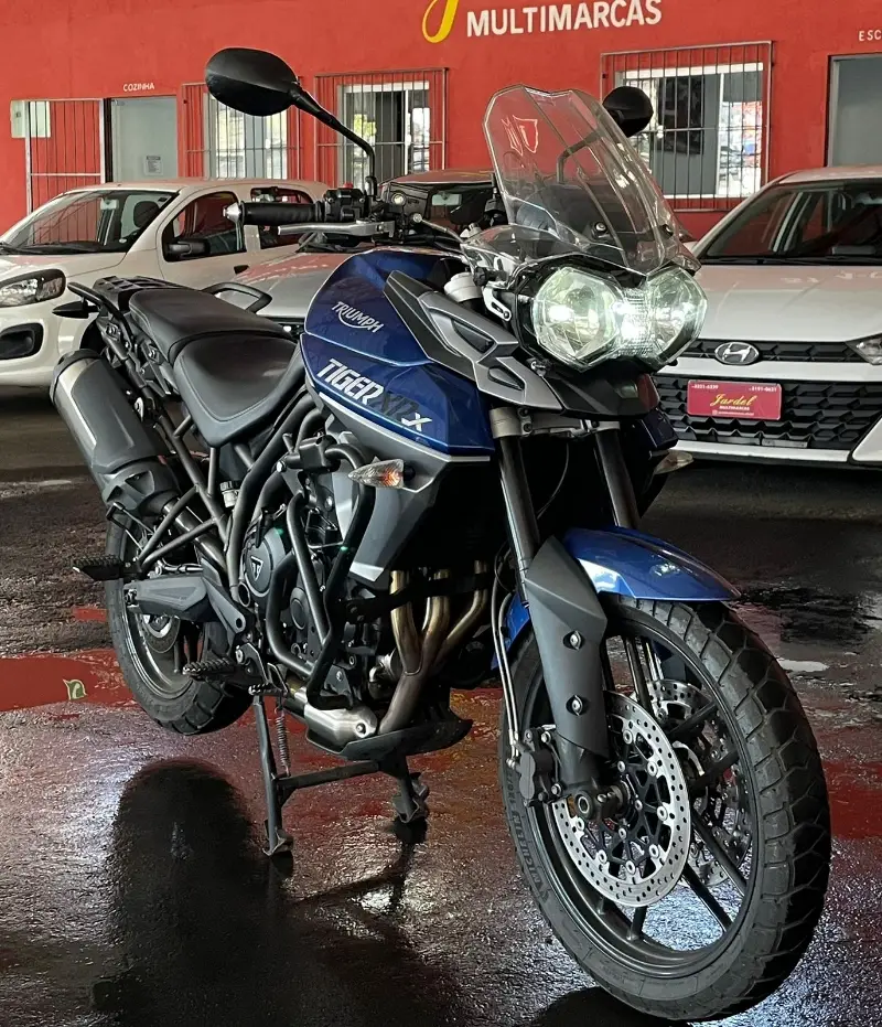 Triumph 800 XRx