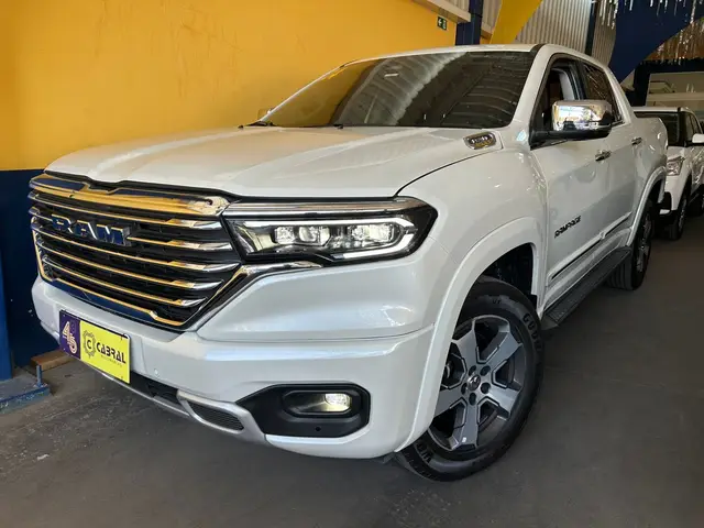 Carro RAM Rampage 2024 Laramie 2.0 Turbo