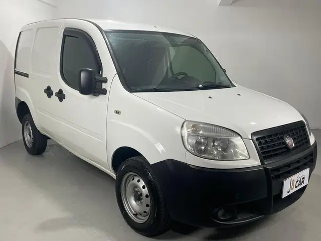 Carro Fiat Doblò 2014 Adv. XINGU LOCKER 1.8 Flex 16V 5p