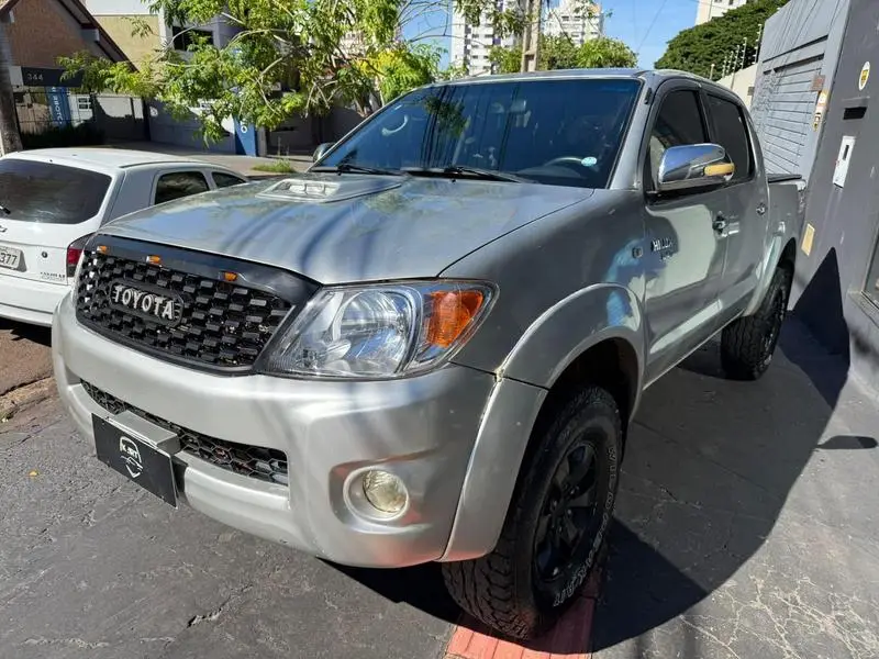 Toyota Hilux STD 4x4 2.5 (cab. dupla)