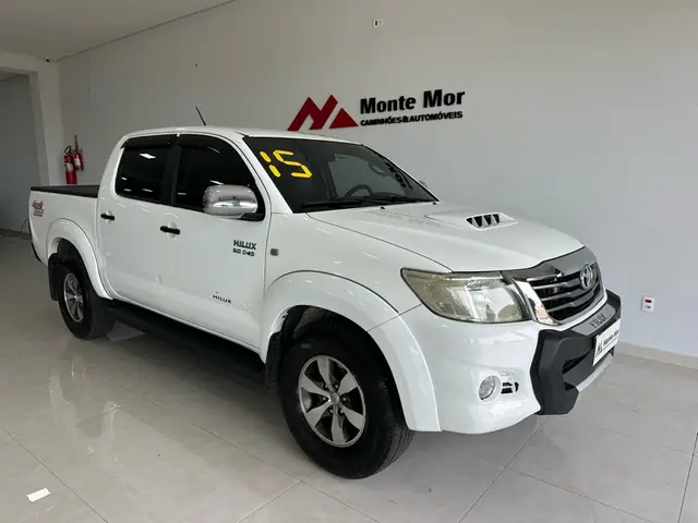 Carro Toyota Hilux Cabine Dupla 2015 Hilux 3.0 TDI 4x4 CD STD