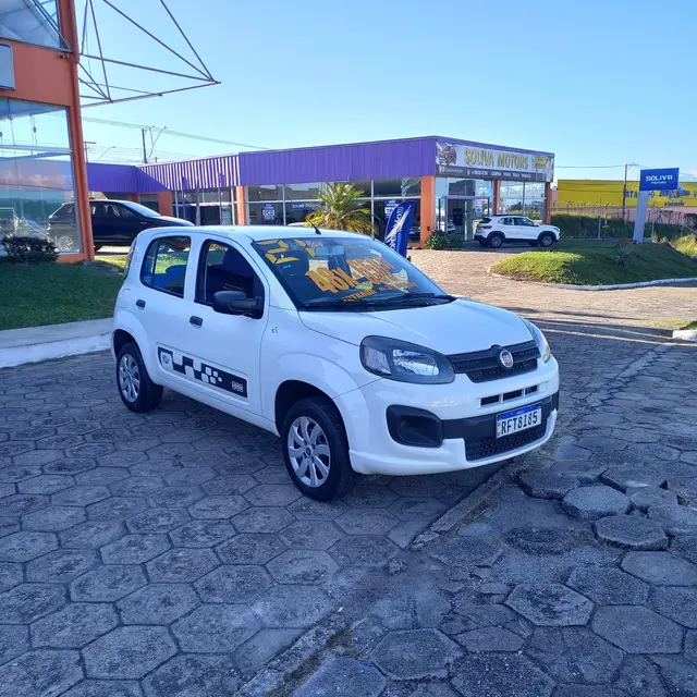Carro Fiat Uno 2021 Attractive 1.0