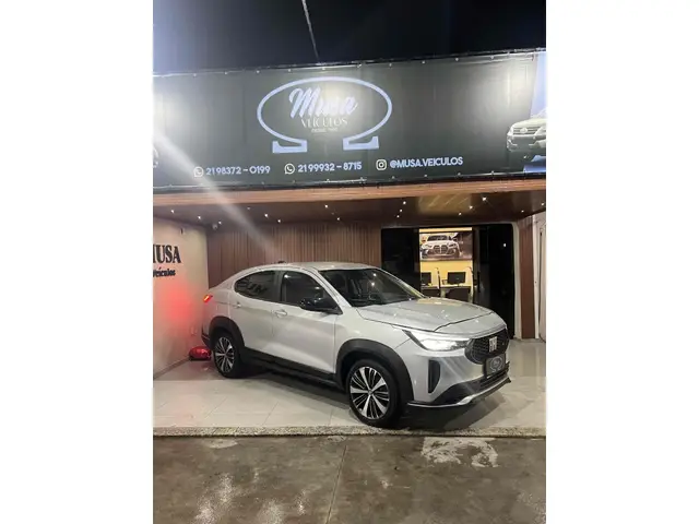 Carro Fiat Fastback 2024 Audace