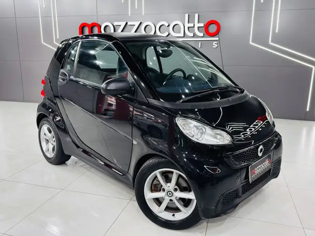 Carro Smart Fortwo Coupe 2013 fortwo 1.0 MHD Brazilian Edition