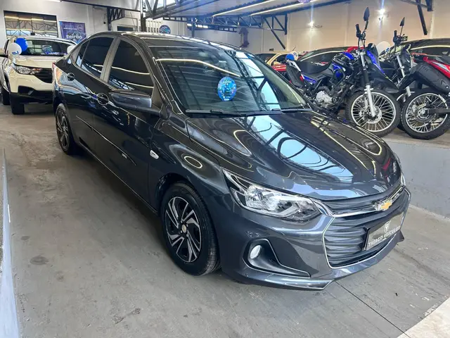Carro Chevrolet Onix Plus 2024 LT 1.0 Turbo