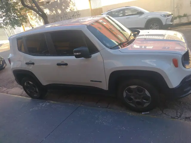 Carro Jeep Renegade 2018 Sport 1.8 4x2 (Aut) (Flex)