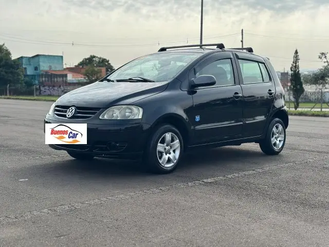 Carro Volkswagen Fox 2008 Route 1.0 8V (Flex)