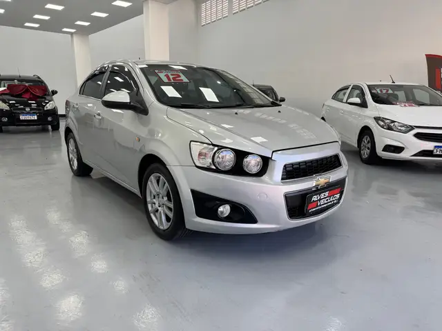 Carro Chevrolet Sonic Sedan 2012 LTZ (Aut)