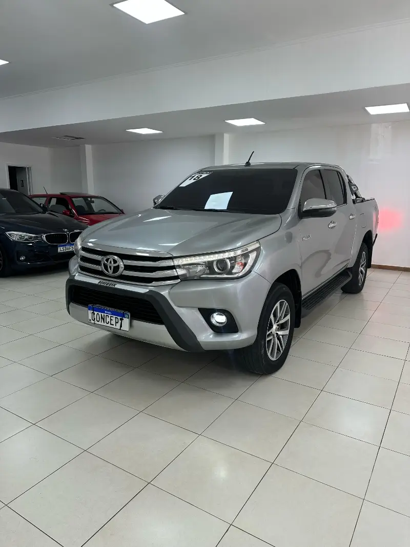 Toyota Hilux Cabine Dupla Hilux 2.8 TDI SRX CD 4x4 (Aut)