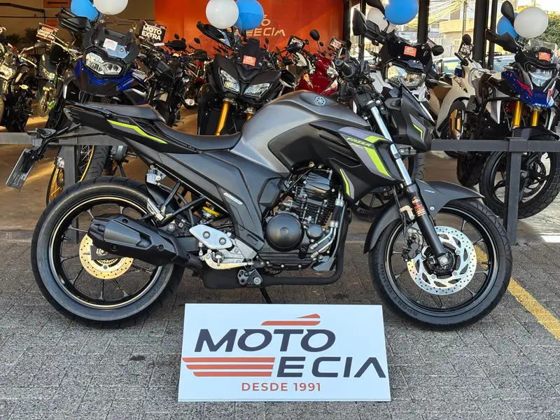 Yamaha Fazer FZ25 Flex