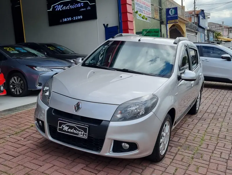 Renault Sandero Privilege 1.6 16V (Flex)(aut)