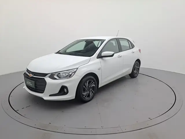 Carro Chevrolet Onix Plus 2024 LT 1.0