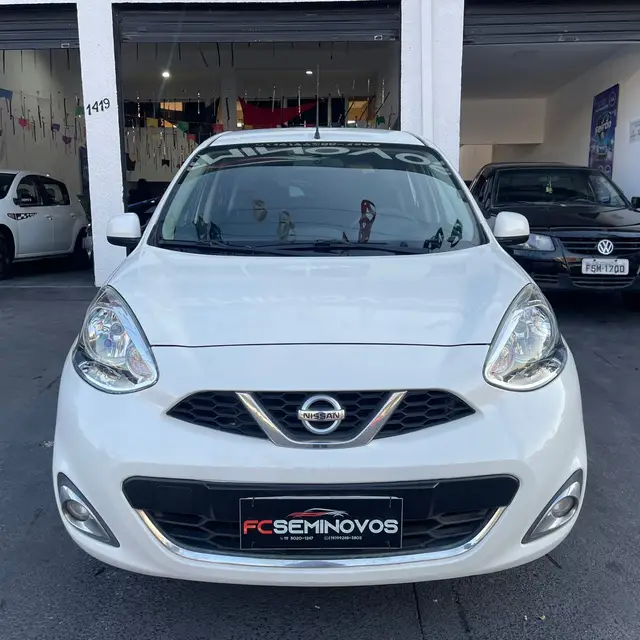 Carro Nissan March 2015 1.0 12V SV (Flex)
