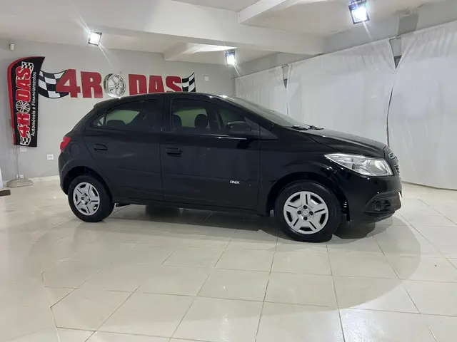 Carro Chevrolet Onix 2014 1.0 LT SPE/4