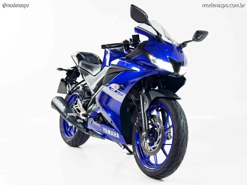 Yamaha YZF R15 ABS