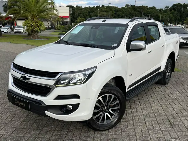 Carro Chevrolet S10 Cabine Dupla 2019 S10 2.8 CTDI High Country 4WD (Cabine Dupla) (Aut)