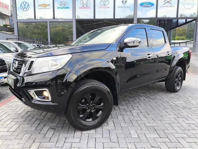 Carro Nissan Frontier 2018 2.3 TD CD SE 4x4 (Aut)