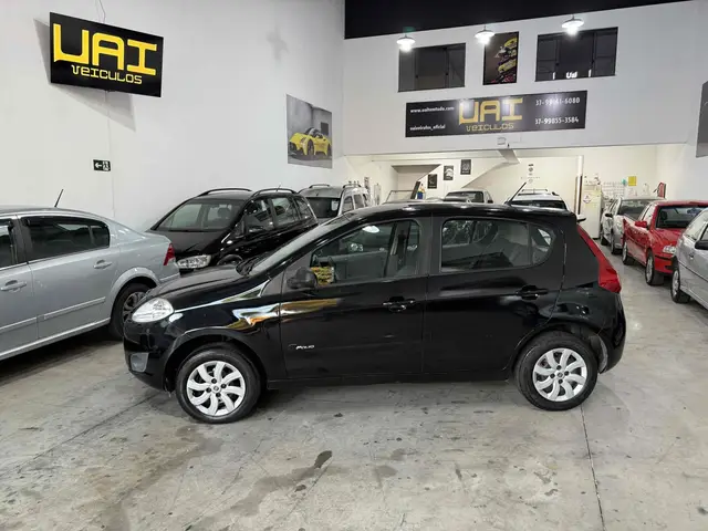 Carro Fiat Palio Weekend 2013 Attractive 1.4 8V (Flex)