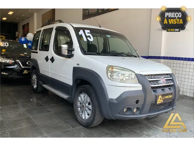Carro Fiat Doblò 2015 Adventure 1.8 16V (Flex)