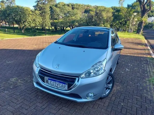 Carro Peugeot 208 2014 Griffe 1.6 16V (Flex)