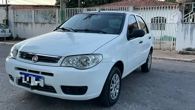 Carro Fiat Palio 2014 Celebration 1.0 Fire Flex 8V 4p