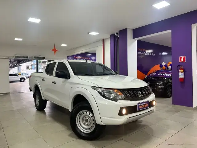 Carro Mitsubishi L200 2023 Triton GL 2.4