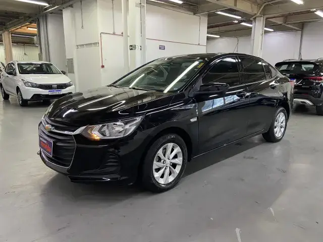 Carro Chevrolet Onix Plus 2023 1.0 LT II (Flex)
