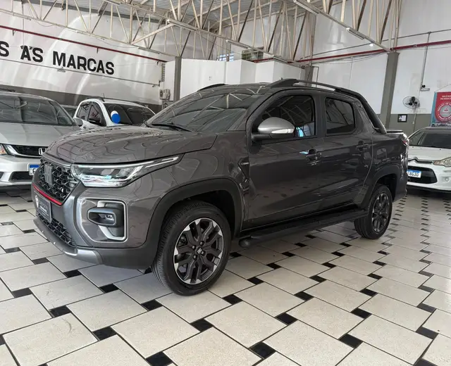 Carro Fiat Strada 2024 Ultra 1.0 Turbo