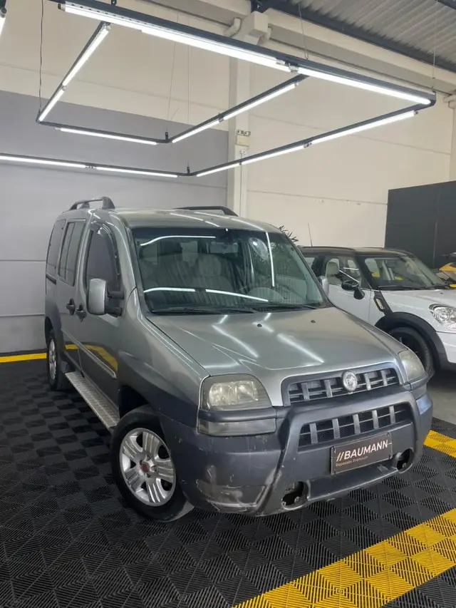 Carro Fiat Doblò 2005 Adventure 1.8 8V