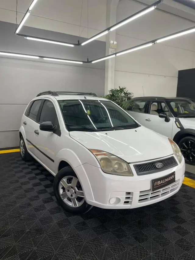 Carro Ford Fiesta Hatch 2010 1.0 (Flex)