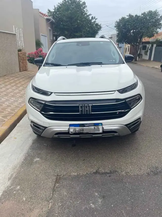 Carro Fiat Toro 2022 Volcano 2.0 TDI 4x4 (Aut)