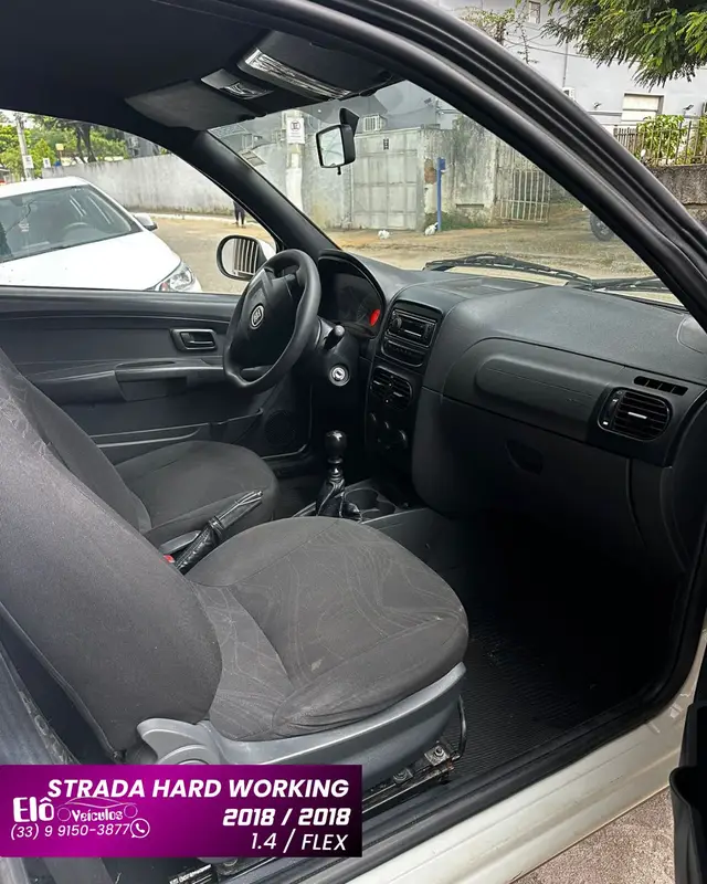 Carro Fiat Strada 2018 Hard Working 1.4 (Flex) (Cabine Simples)