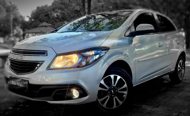 Carro Chevrolet Onix 2016 1.4 LTZ SPE/4