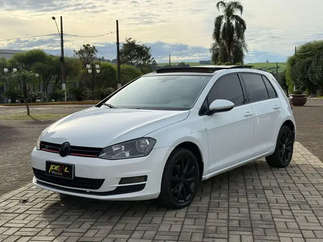 Carro Volkswagen Golf 2014 Comfortline 1.4 TSi