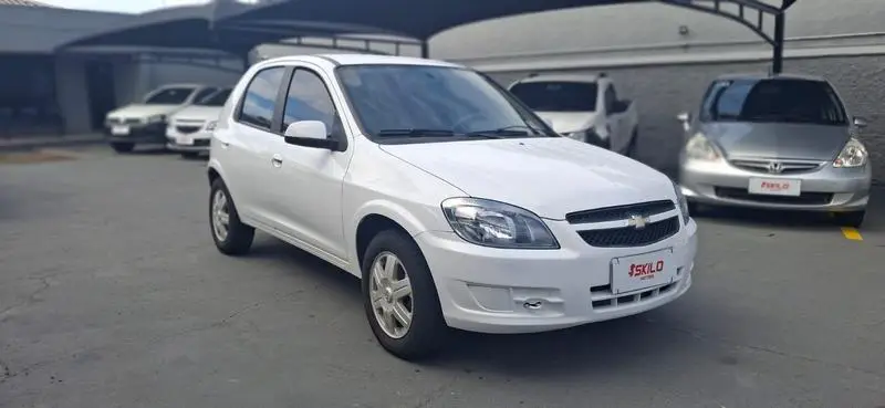 Chevrolet LT 1.0 (Flex)