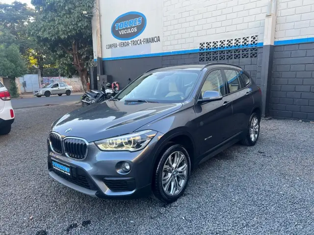 Carro BMW X1 2018 2.0 sDrive20i X-Line ActiveFlex