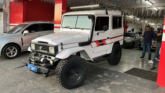 Carro Toyota Bandeirante Jipe 1990 OJ50LV 4x4 4.0 (teto rígido)