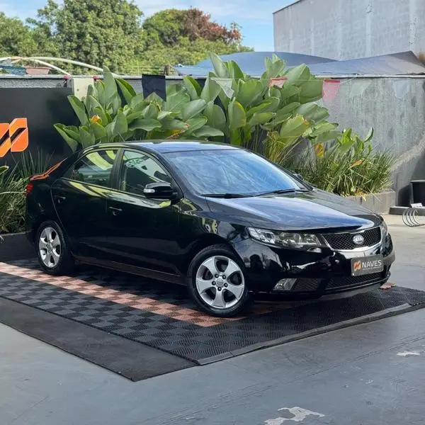 Carro Kia Cerato 2011 1.6 16V