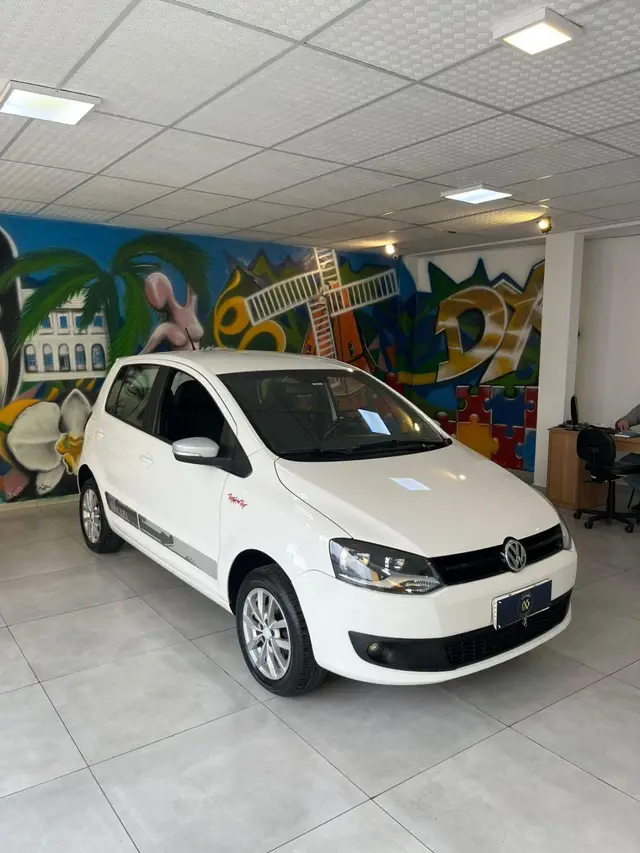 Carro Volkswagen Fox 2014 1.6 VHT Rock in Rio (Flex)